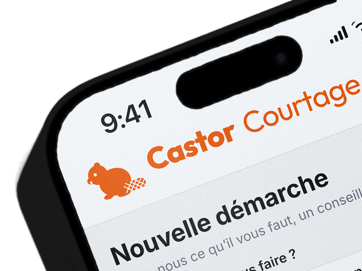 Gros plan sur un téléphone affichant une nouvelle démarche